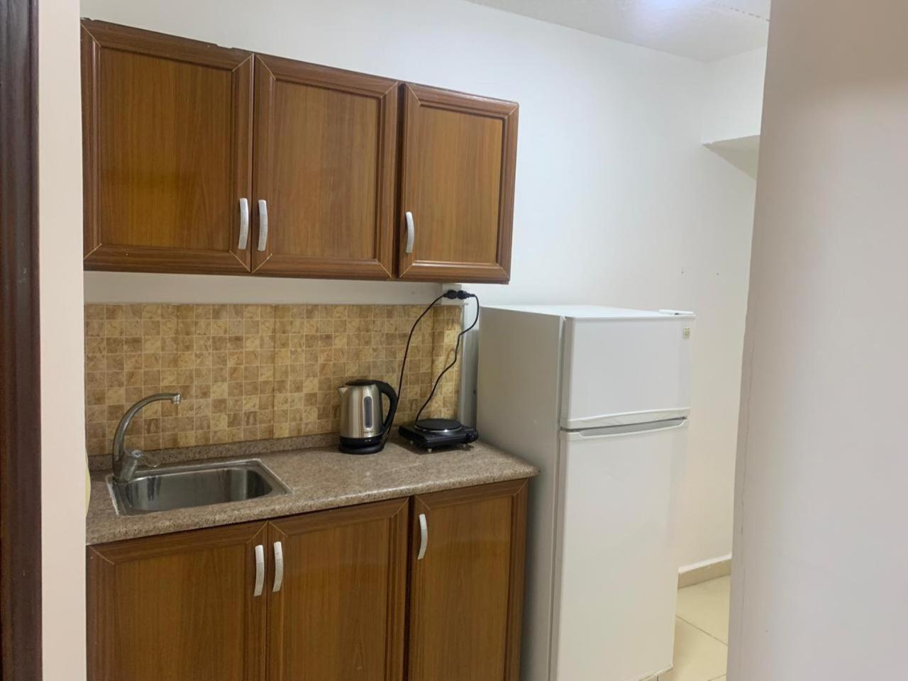 Omaima Hotel Apartments Amman Buitenkant foto